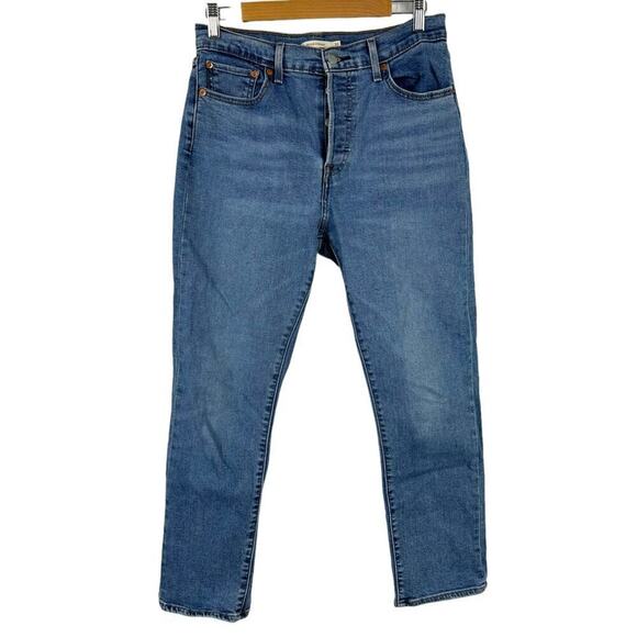 Levi's Women's Size 30 Wedgie Straight Fit Cropped Jeans Love in the Mist - Picture 2 of 16